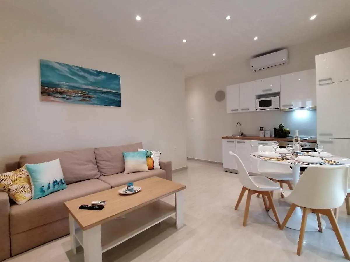 Sea Pleasure Apartment Peraía