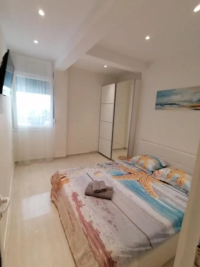 Sea Pleasure Apartment Peraía
