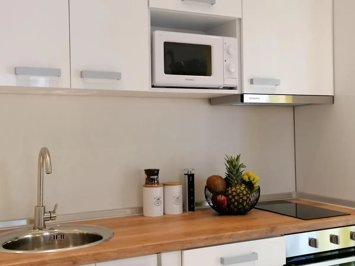 Sea Pleasure Apartment Peraía